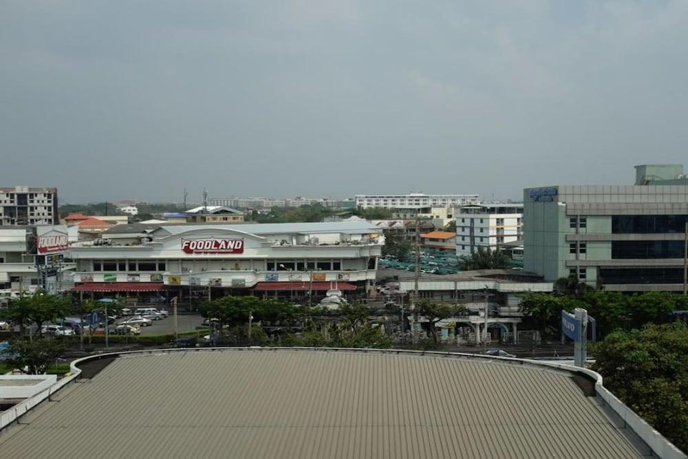 Sripajak Mansion Bangkok Luaran gambar